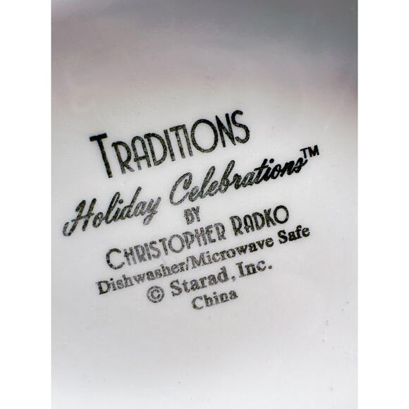 Traditions Holiday Celebrations Gravy Boat Made in England - Picture 7 of 7